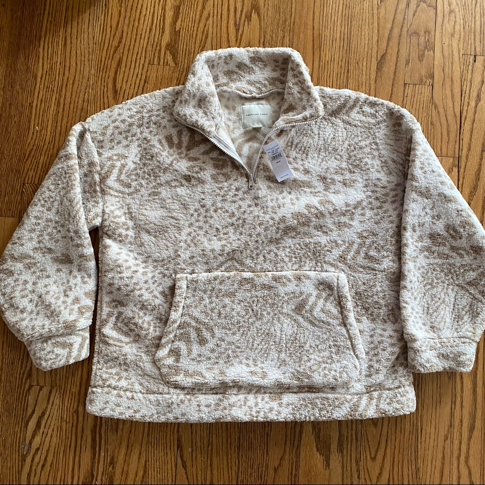 NWT AE leopard plush fleece